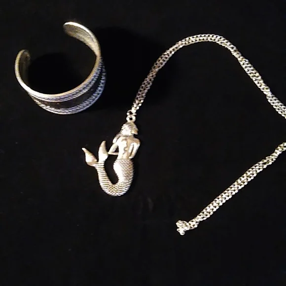 Mermaid Necklace and Cuff Bracelet ***HOST PICK*** 08/15 & 07/08 - Picture 2 of 4